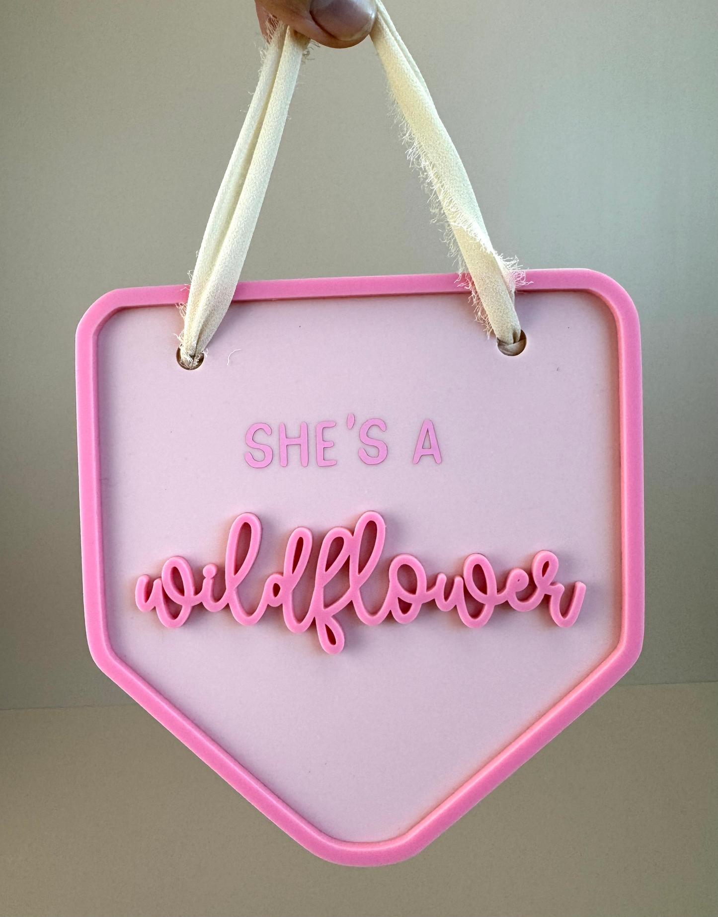 Decor Wall Banner - She's a wildflower