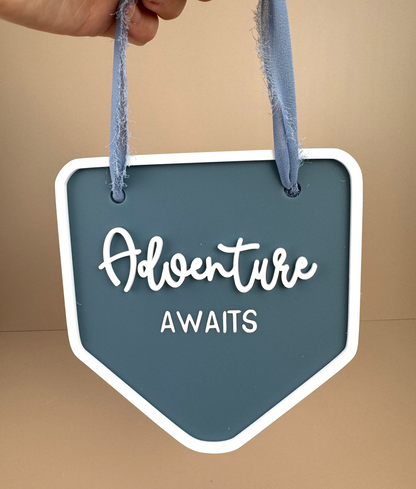 Decor Wall Banner - Adventure awaits